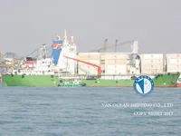 Nafta-/keemialaev müügiks