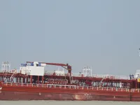 Nafta-/keemialaev müügiks