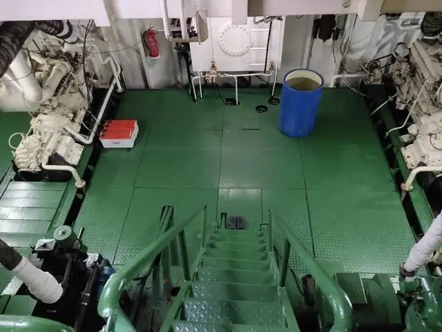 Maandamisalus, tank müügiks