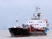 Nafta-/keemialaev müügiks
