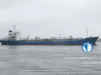 Nafta-/keemialaev müügiks