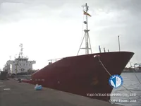 Nafta-/keemialaev müügiks