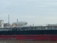 Nafta-/keemialaev müügiks
