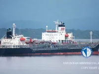 Nafta-/keemialaev müügiks