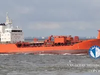 Nafta-/keemialaev müügiks