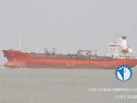 Nafta-/keemialaev müügiks