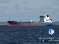 Nafta-/keemialaev müügiks