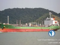 Nafta-/keemialaev müügiks