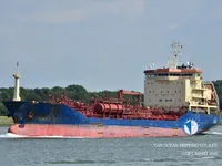 Nafta-/keemialaev müügiks