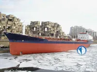 Nafta-/keemialaev müügiks