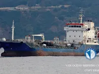 Nafta-/keemialaev müügiks