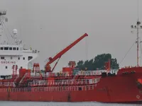 Nafta-/keemialaev müügiks