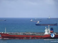 Nafta-/keemialaev müügiks