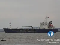 Nafta-/keemialaev müügiks