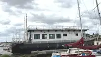 Elamispontoon müügiks