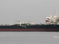 Nafta-/keemialaev müügiks