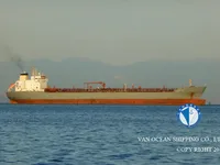Nafta-/keemialaev müügiks