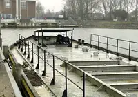 Pontoon müügiks