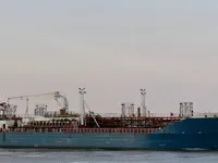Nafta-/keemialaev müügiks