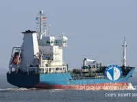 Nafta-/keemialaev müügiks