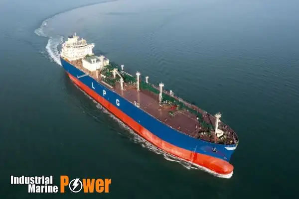 LNG vedav laev müügiks