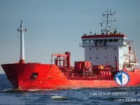 Nafta-/keemialaev müügiks