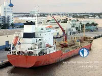 Nafta-/keemialaev müügiks