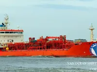 Nafta-/keemialaev müügiks