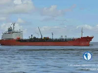 Nafta-/keemialaev müügiks