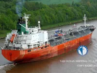 Nafta-/keemialaev müügiks