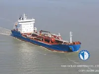 Nafta-/keemialaev müügiks