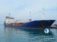 Nafta-/keemialaev müügiks