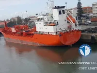 Nafta-/keemialaev müügiks