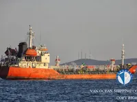 Nafta-/keemialaev müügiks