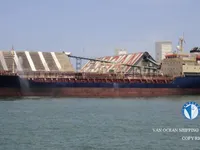 Nafta-/keemialaev müügiks