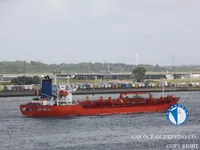 Nafta-/keemialaev müügiks