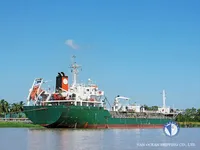 Nafta-/keemialaev müügiks