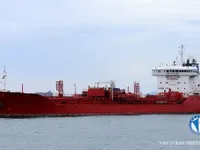 Nafta-/keemialaev müügiks