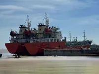 Nafta-/keemialaev müügiks