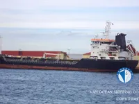 Nafta-/keemialaev müügiks