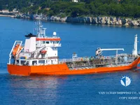 Nafta-/keemialaev müügiks
