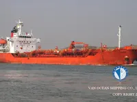 Nafta-/keemialaev müügiks