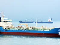 Nafta-/keemialaev müügiks