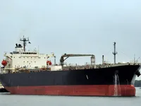 Nafta-/keemialaev müügiks