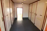 Ujuv hotell müügiks