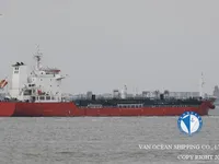 Nafta-/keemialaev müügiks