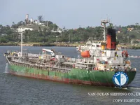 Nafta-/keemialaev müügiks