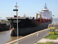 Nafta-/keemialaev müügiks