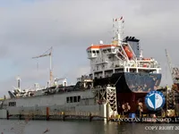 Nafta-/keemialaev müügiks