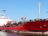 Nafta-/keemialaev müügiks